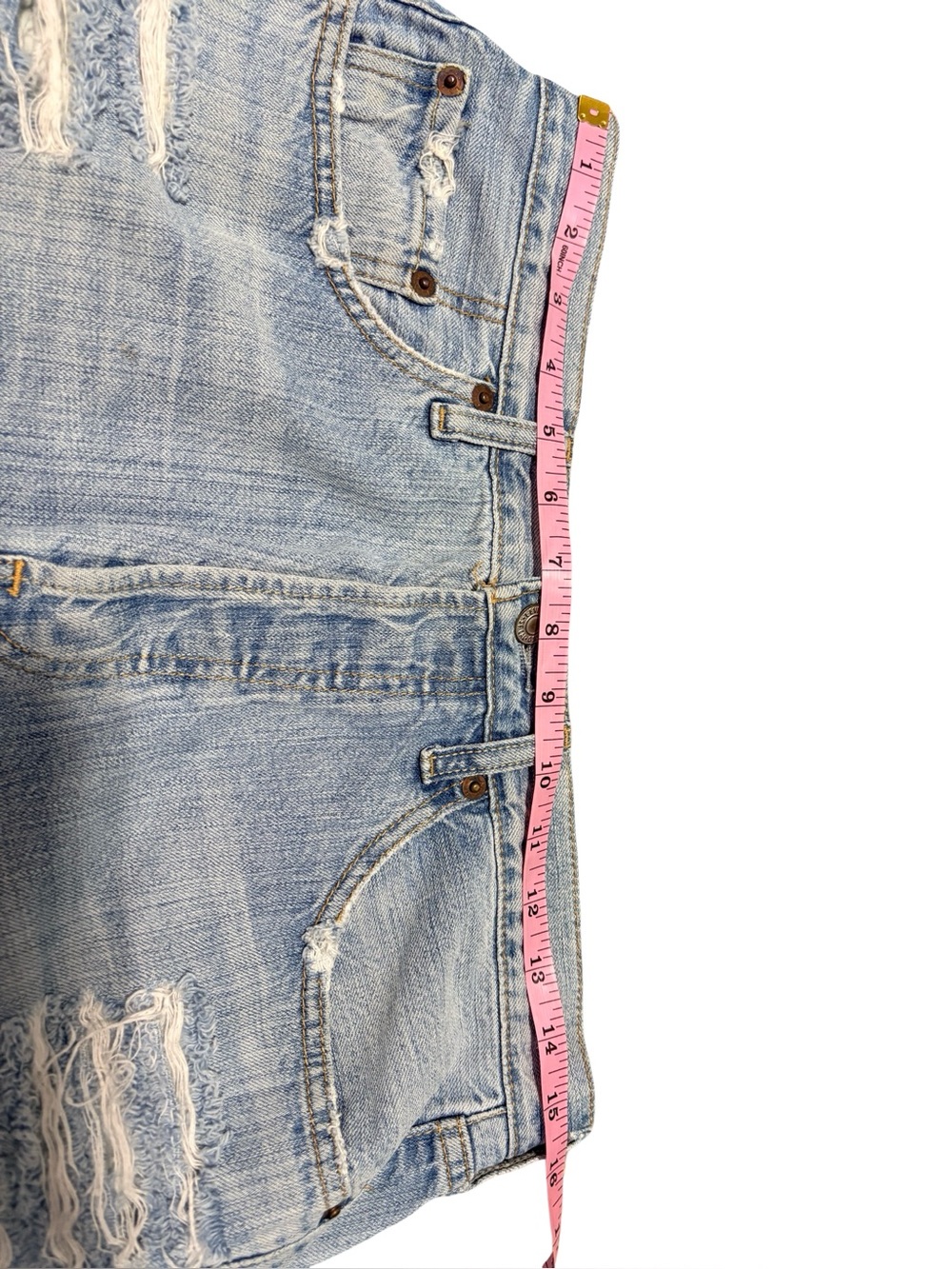 Levi's 501 Distressed Denim Shorts Light Wash Raw Hem W33 - Picture 5 of 8